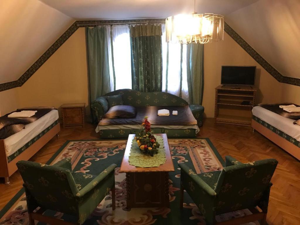 Brassói Vendégház Miskolc Kültér fotó